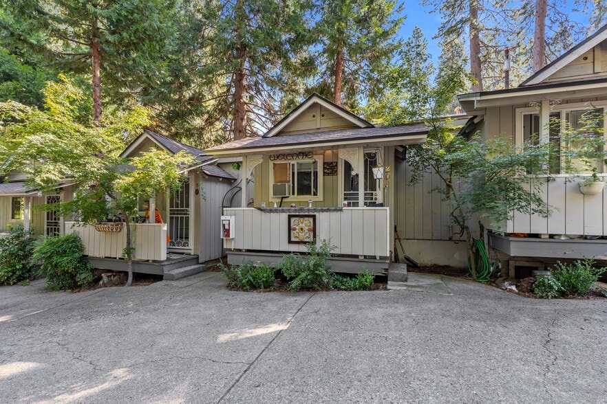 More Photos Of 6043 Pony Express Trl, Pollock Pines Apartments For Sale