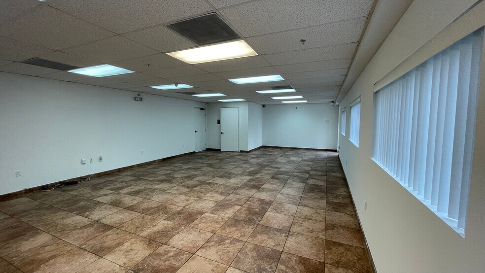 More Photos Of 10800 NW 21st St, Miami Warehouse For Sale