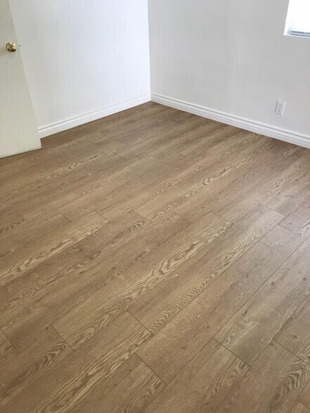 More Photos Of 4533 Saturn St, Los Angeles Apartments For Sale