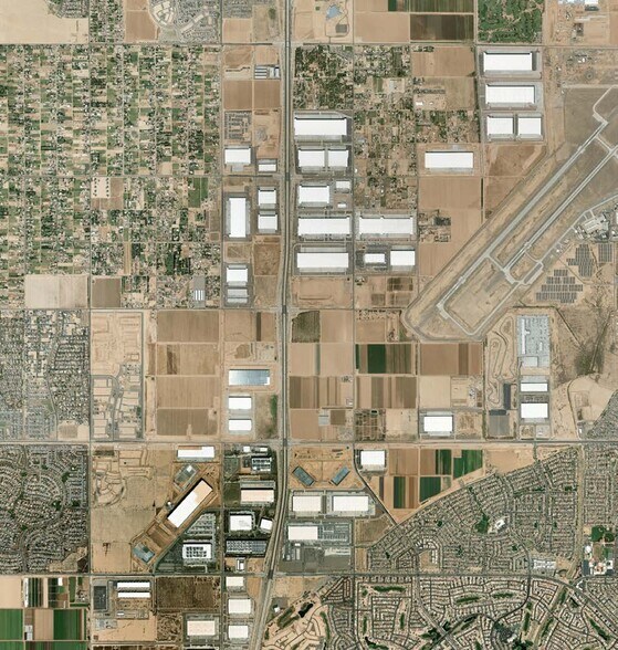 More Photos Of 16830 W Bethany Home Rd, Litchfield Park Industrial For Lease