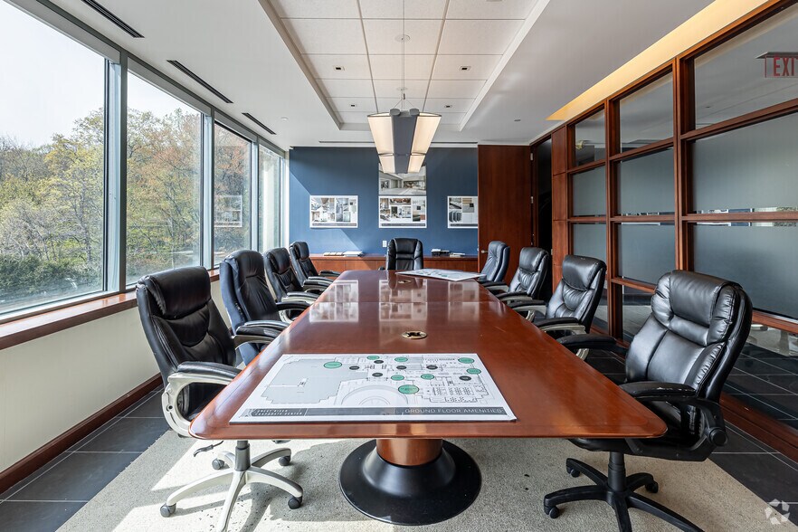 More Photos Of 440 Wheelers Farms Rd, Milford Office For Lease