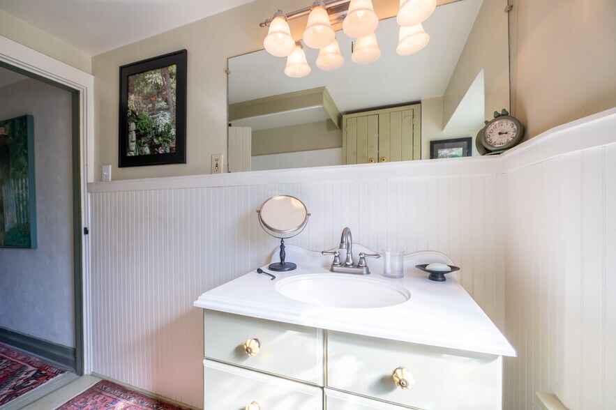 More Photos Of 547 Baltimore Pike, Glen Mills Office For Sale