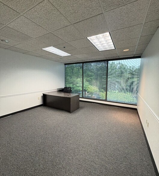 More Photos Of 1590 Adamson Pky, Morrow Office For Lease