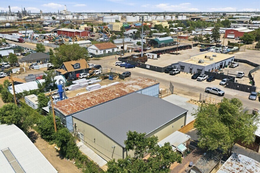 More Photos Of 5275 Adams St, Denver Warehouse For Lease