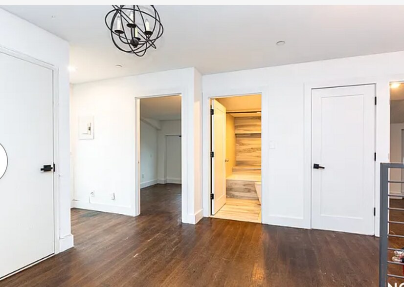 More Photos Of 1929 Putnam Ave, Ridgewood Apartments For Sale