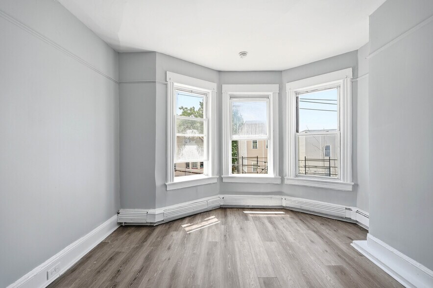 More Photos Of 4 Convent Ave, Yonkers Apartments For Sale