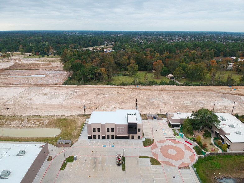 More Photos Of 24527 Gosling Rd, Spring Flex For Lease