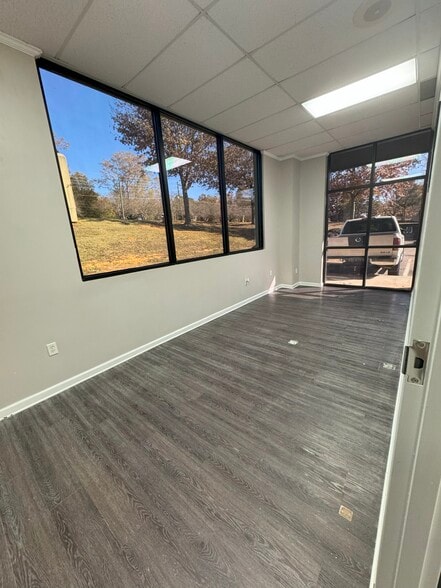 More Photos Of 7325 Saint Andrews Rd, Irmo Storefront For Lease