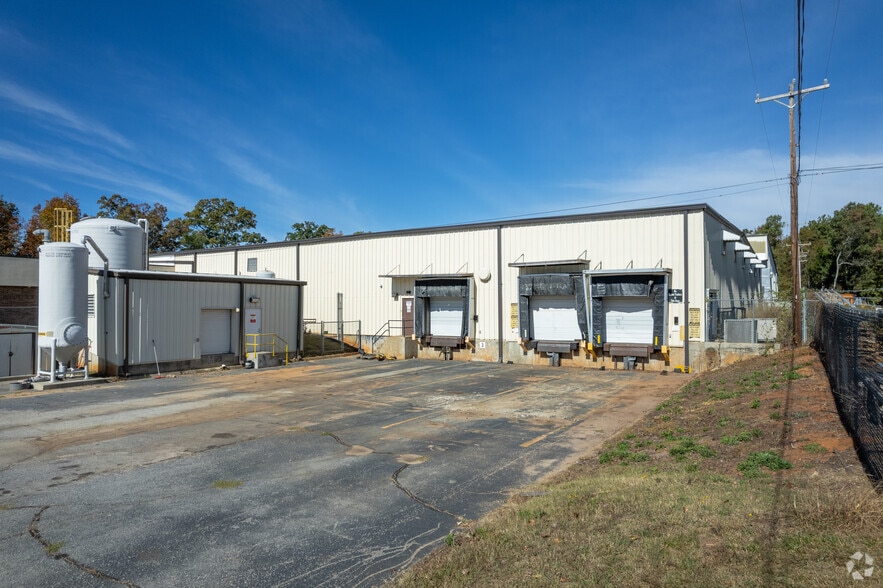 More Photos Of 211 Pine Rd, Easley Warehouse For Sale