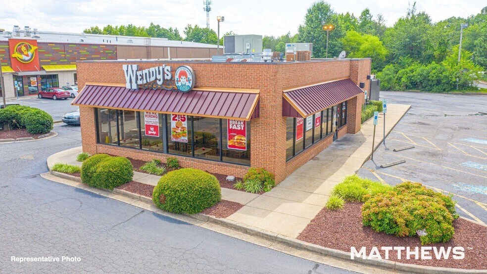 More Photos Of 7631 Southtown Xing, Fort Wayne Fast Food For Sale