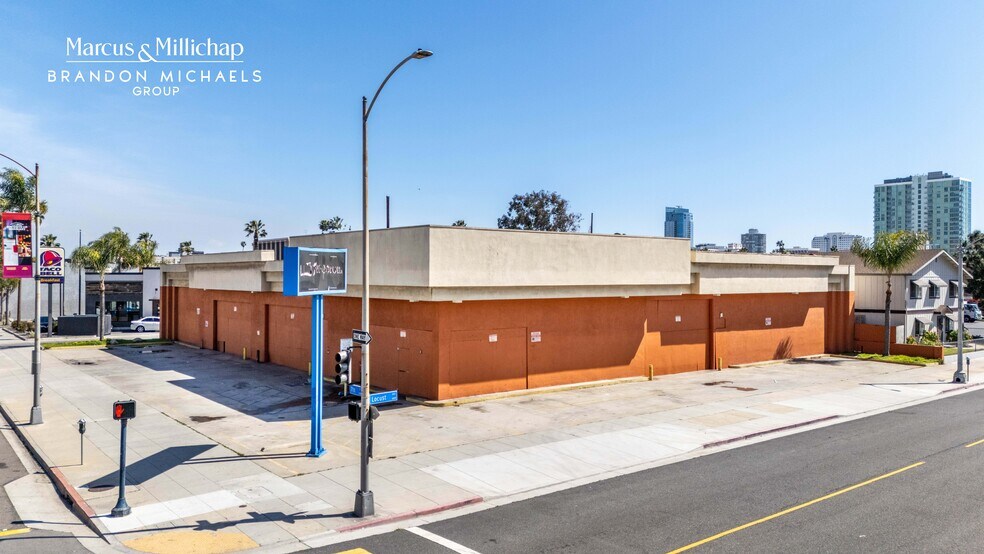 More Photos Of 636 Locust Ave, Long Beach Auto Repair For Sale