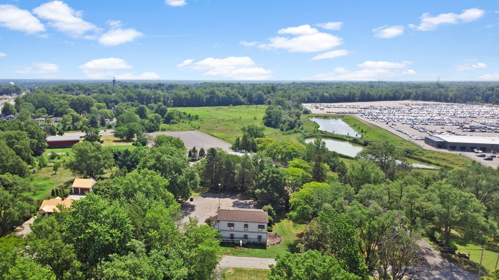 More Photos Of 6071 Old Middle Ridge Rd, Lorain Office For Sale