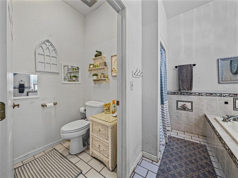 More Photos Of 135 S Central Ave, Bartow Storefront Retail Residential For Sale