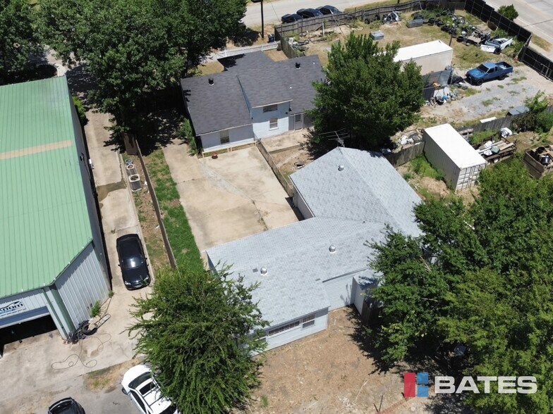 Primary Photo Of 7712 Ronnie Dr, Dallas Warehouse For Sale