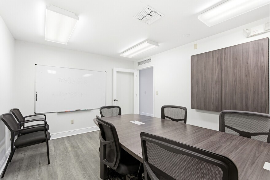 More Photos Of 611 NE 13th St, Fort Lauderdale Loft Creative Space For Lease