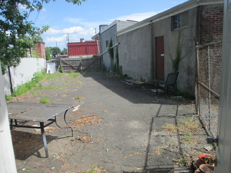 More Photos Of 29 New Main St, Haverstraw Storefront Retail Residential For Lease