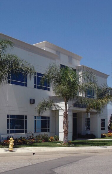 More Photos Of 1177 Idaho St, Redlands Office For Lease