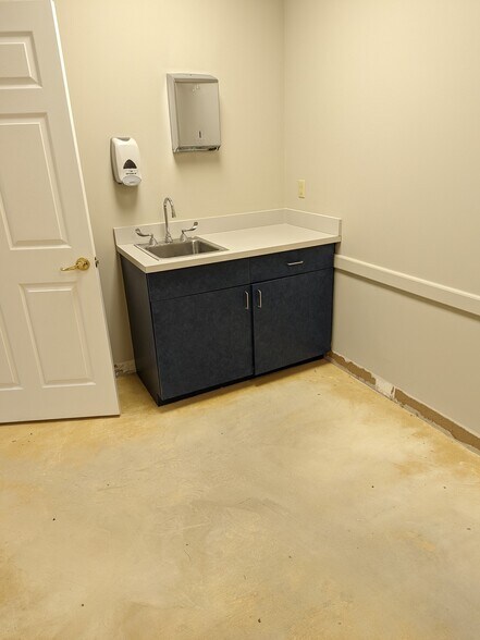 More Photos Of 2300-2338 Highway 94 South Outer Rd, Saint Charles Medical For Lease