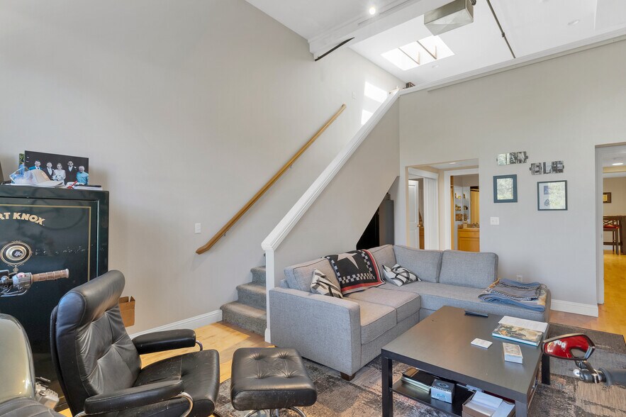 More Photos Of 145 Liberty St NE, Salem Apartments For Sale