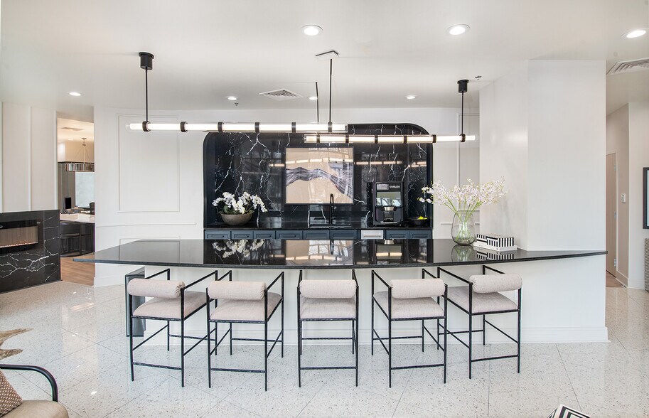 More Photos Of 120 N Cedar St, Charlotte Apartments For Lease