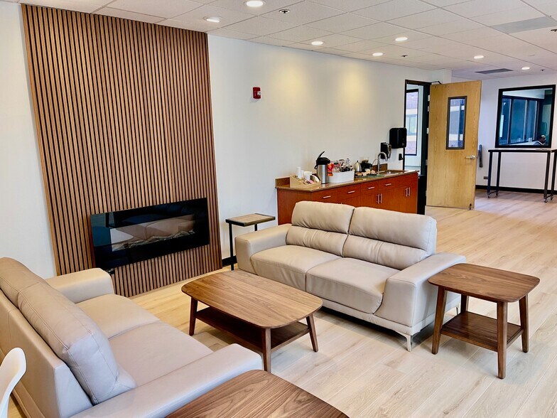 More Photos Of 5550 Tech Center Dr, Colorado Springs Office For Lease