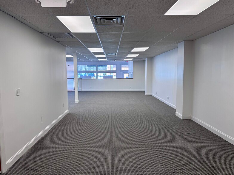 More Photos Of 133 E Putnam Ave, Cos Cob Office For Lease