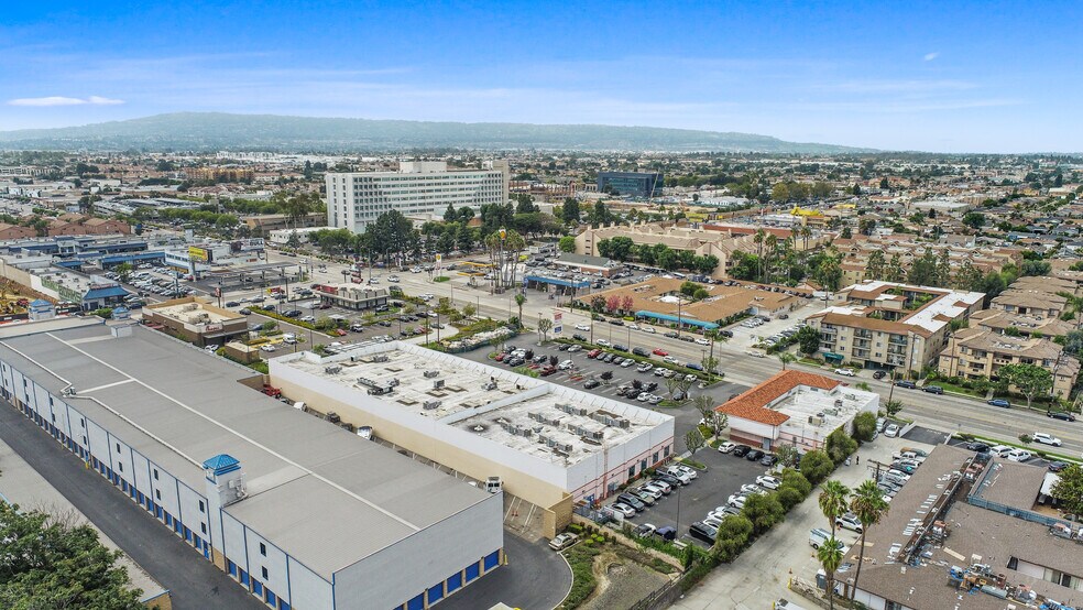 More Photos Of 21600-21602 S Vermont Ave, Torrance Unknown For Lease