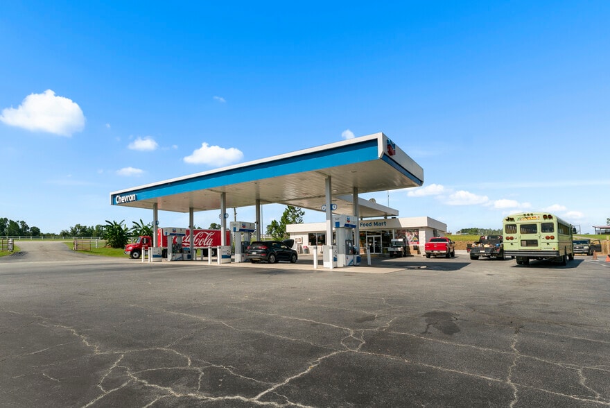 More Photos Of 26127 GA Highway 57 S, Metter Service Station For Sale