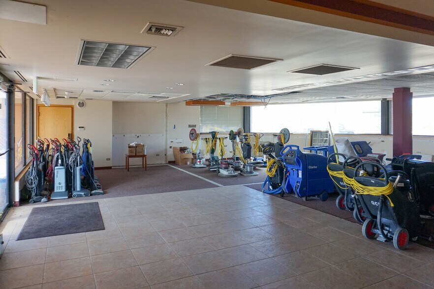 More Photos Of 8410 Umatilla St, Denver Office For Lease