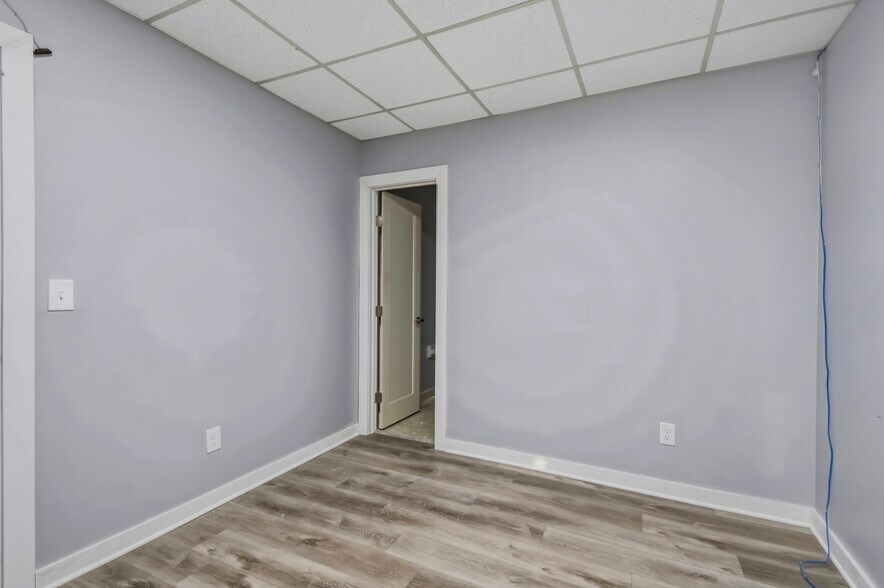 More Photos Of 953 Lane Ave S, Jacksonville Medical For Lease