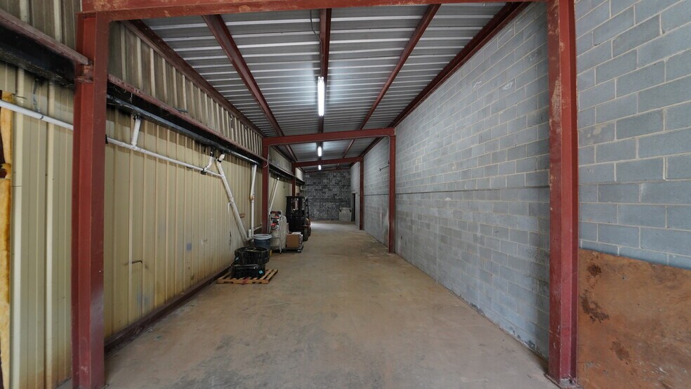 More Photos Of 662 Angus Ct, Rural Hall Light Distribution For Lease