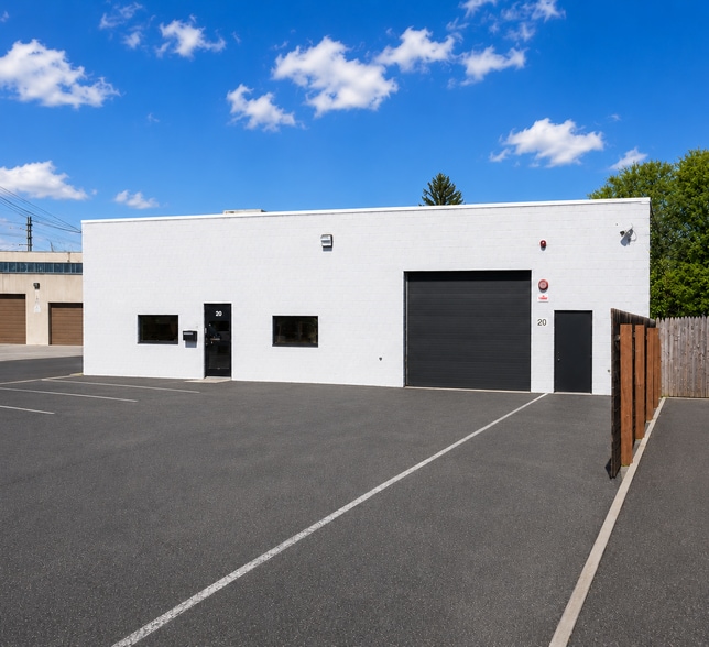More Photos Of 20 Crescent St, Stamford Warehouse For Sale