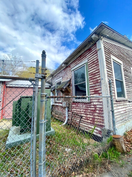 More Photos Of 22 Main St, Ashland Warehouse For Sale