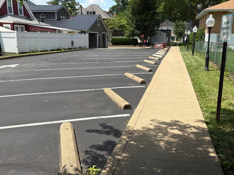 More Photos Of 998 3rd St, Beaver Office For Sale