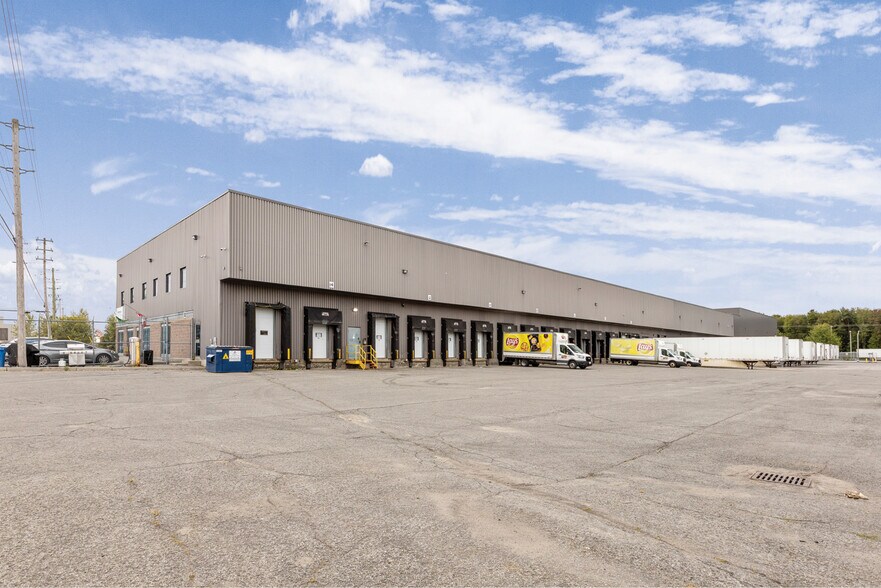More Photos Of 37 Enterprise Ave, Ottawa Warehouse For Lease