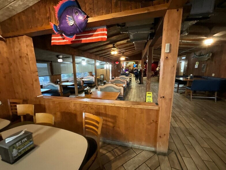 More Photos Of 4835 Cortez Blvd, Spring Hill Restaurant For Sale