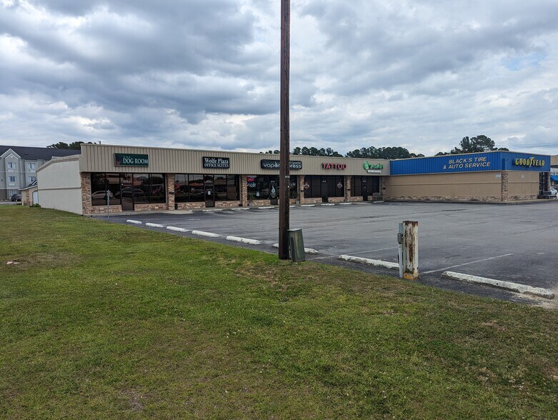 More Photos Of Western Blvd, Jacksonville Land For Sale