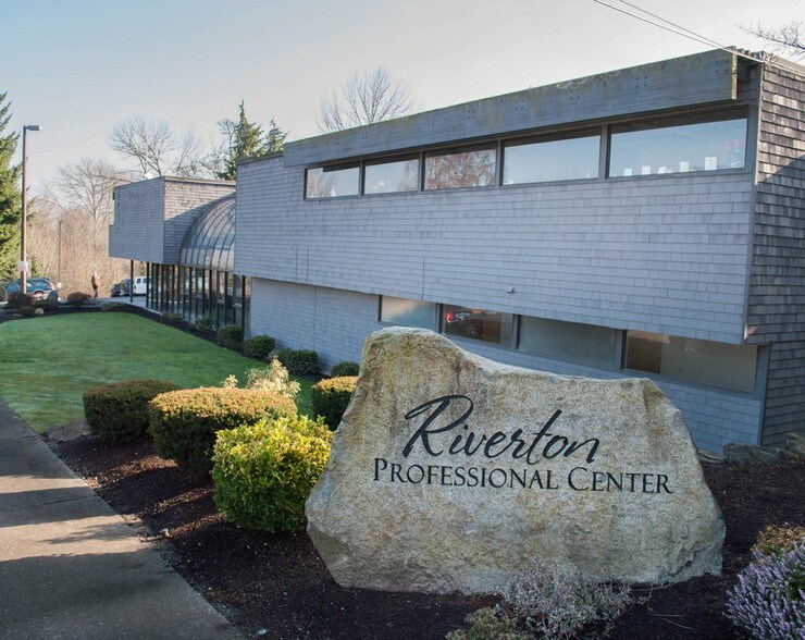 More Photos Of 2901 S 128th St, Tukwila Medical For Lease