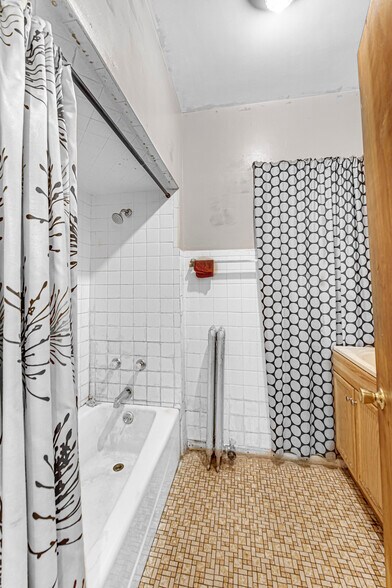 More Photos Of 6457-6459 S Cottage Grove Ave, Chicago Apartments For Sale
