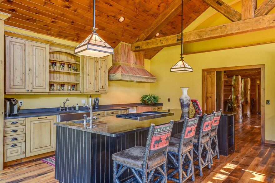 More Photos Of 5771 US Highway 45, Land O Lakes Office For Sale