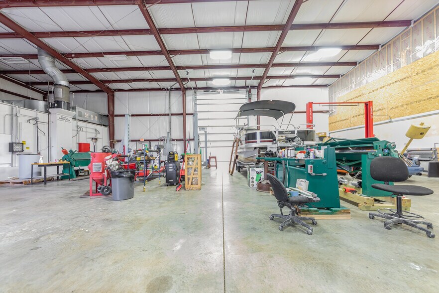 More Photos Of 1875 New Bridge Rd, Mineral Showroom For Sale