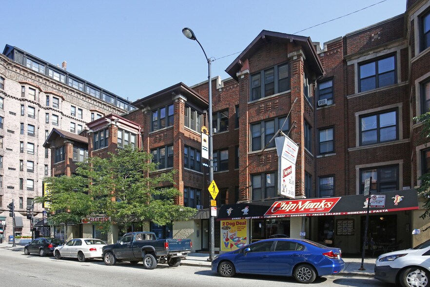 More Photos Of 2811 N Pine Grove Ave, Chicago Apartments For Lease