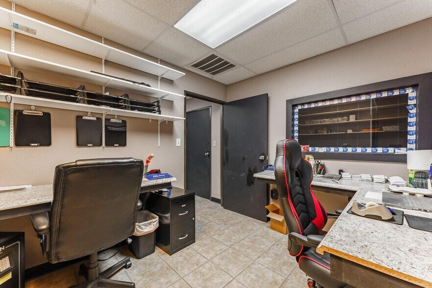 More Photos Of 1971 E US 412 Hwy, Siloam Springs General Retail For Sale