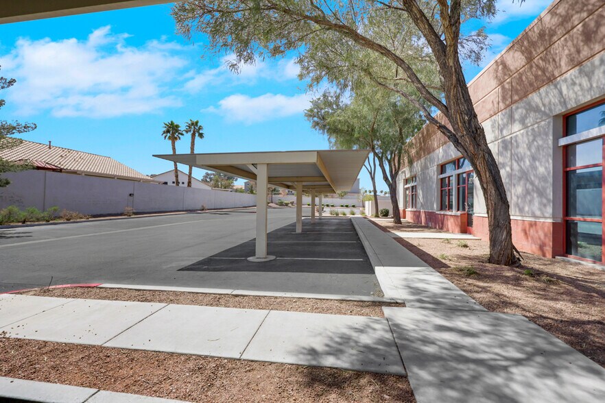 More Photos Of 375 N Stephanie St, Henderson Medical For Sale