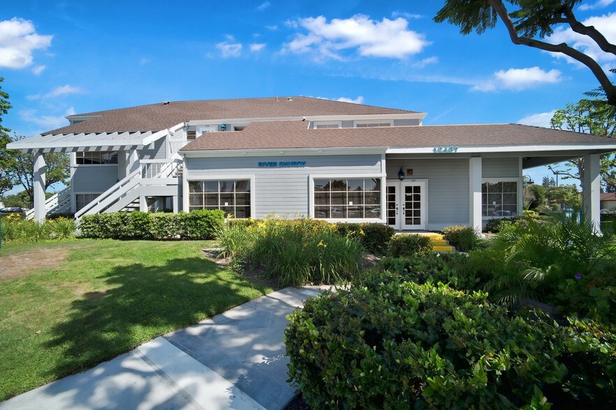 More Photos Of 12361 Lewis St, Garden Grove Unknown For Lease