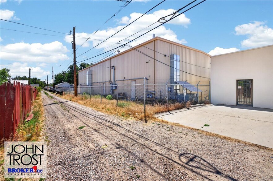 More Photos Of 801 N Center St, Casper Freestanding For Sale