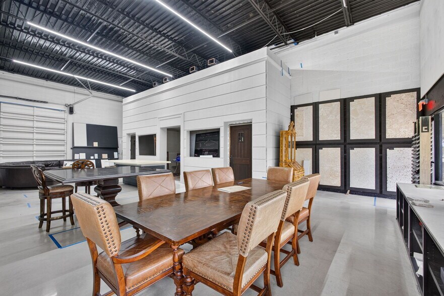 More Photos Of 1334 S Killian Dr, Lake Park Warehouse For Sale
