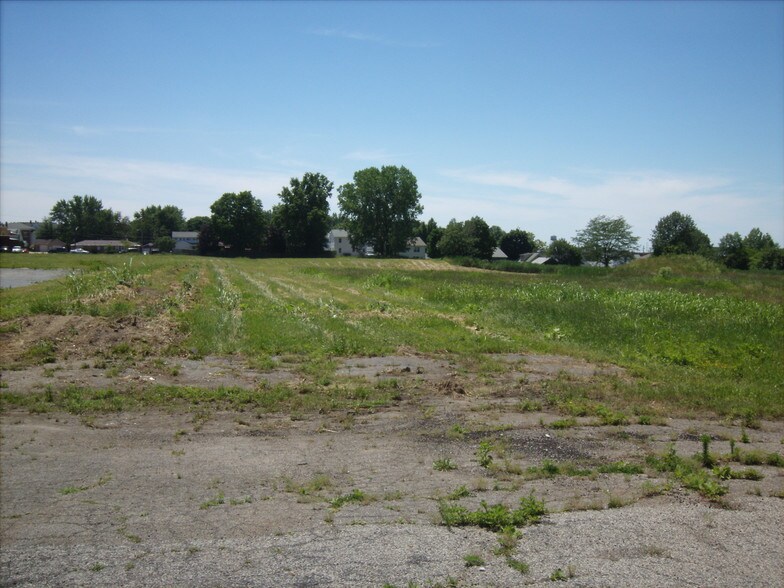 Primary Photo Of 29553-29707 Euclid Ave, Wickliffe Land For Sale