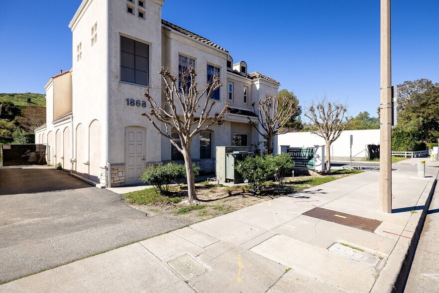 More Photos Of 1868 E Thousand Oaks Blvd, Thousand Oaks Medical For Sale
