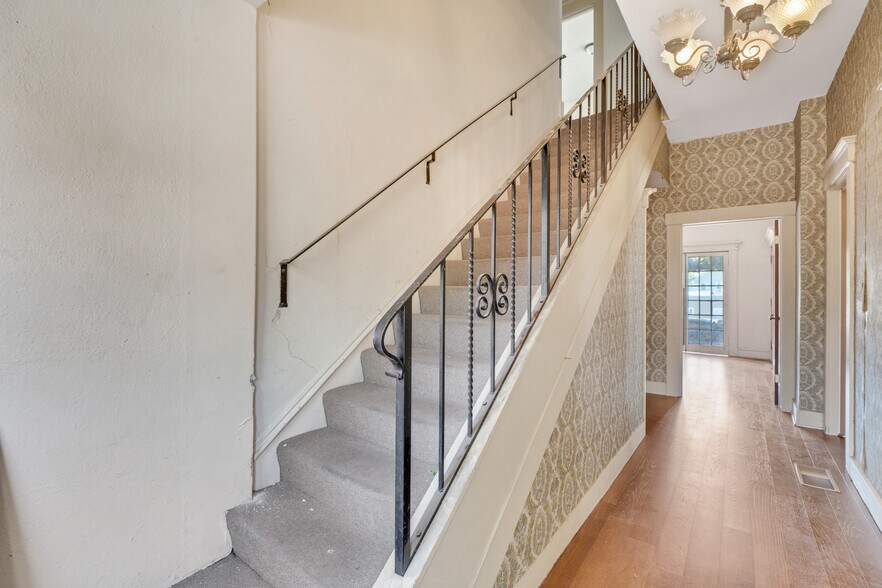 More Photos Of 6354 Painter Ave, Whittier Office Residential For Sale